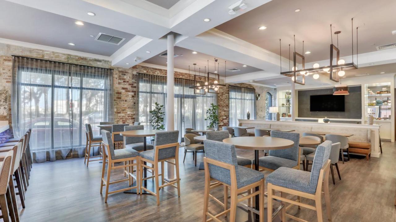 Staybridge Suites Savannah Historic District By Ihg Eksteriør billede