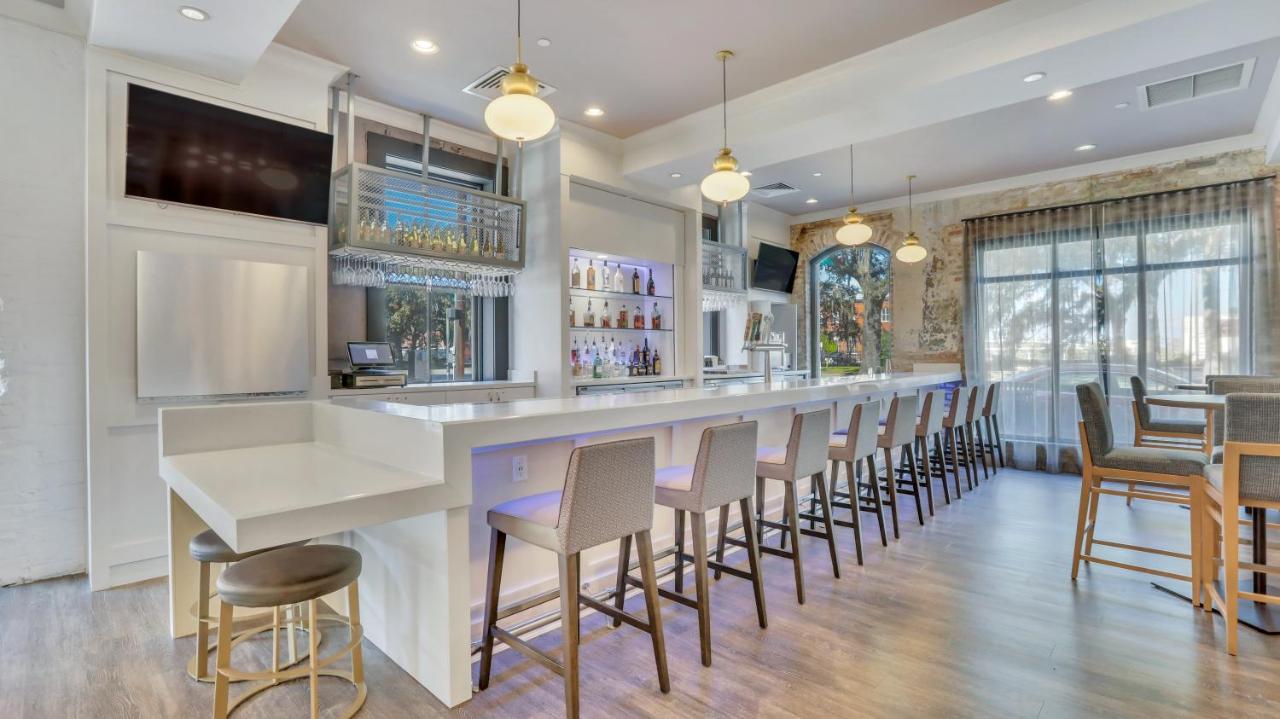 Staybridge Suites Savannah Historic District By Ihg Eksteriør billede