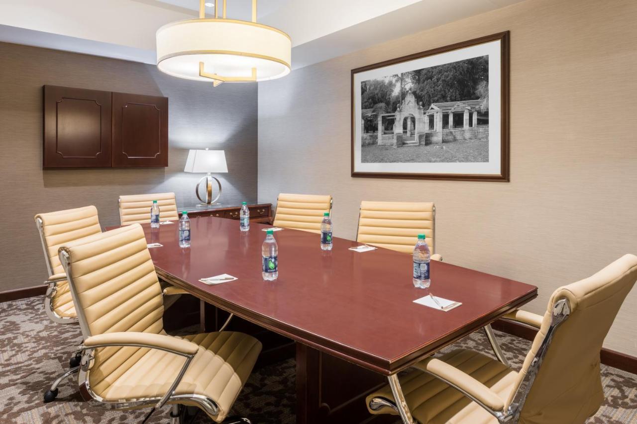 Staybridge Suites Savannah Historic District By Ihg Eksteriør billede