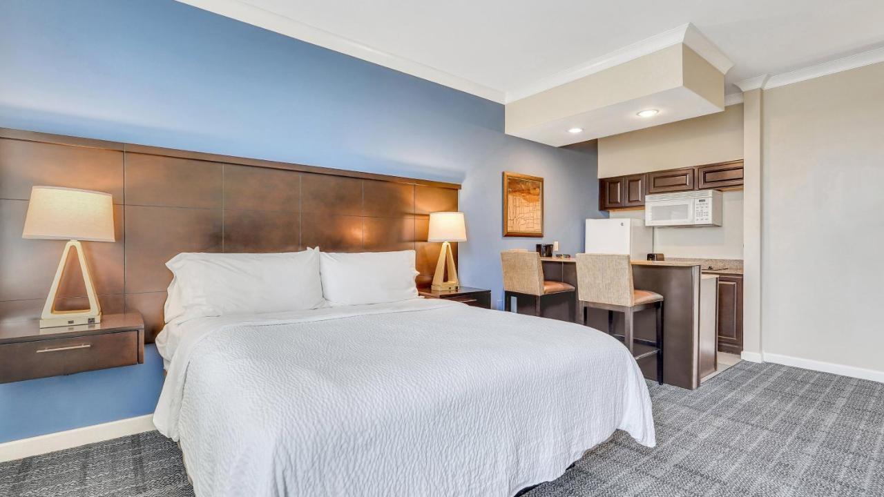 Staybridge Suites Savannah Historic District By Ihg Eksteriør billede