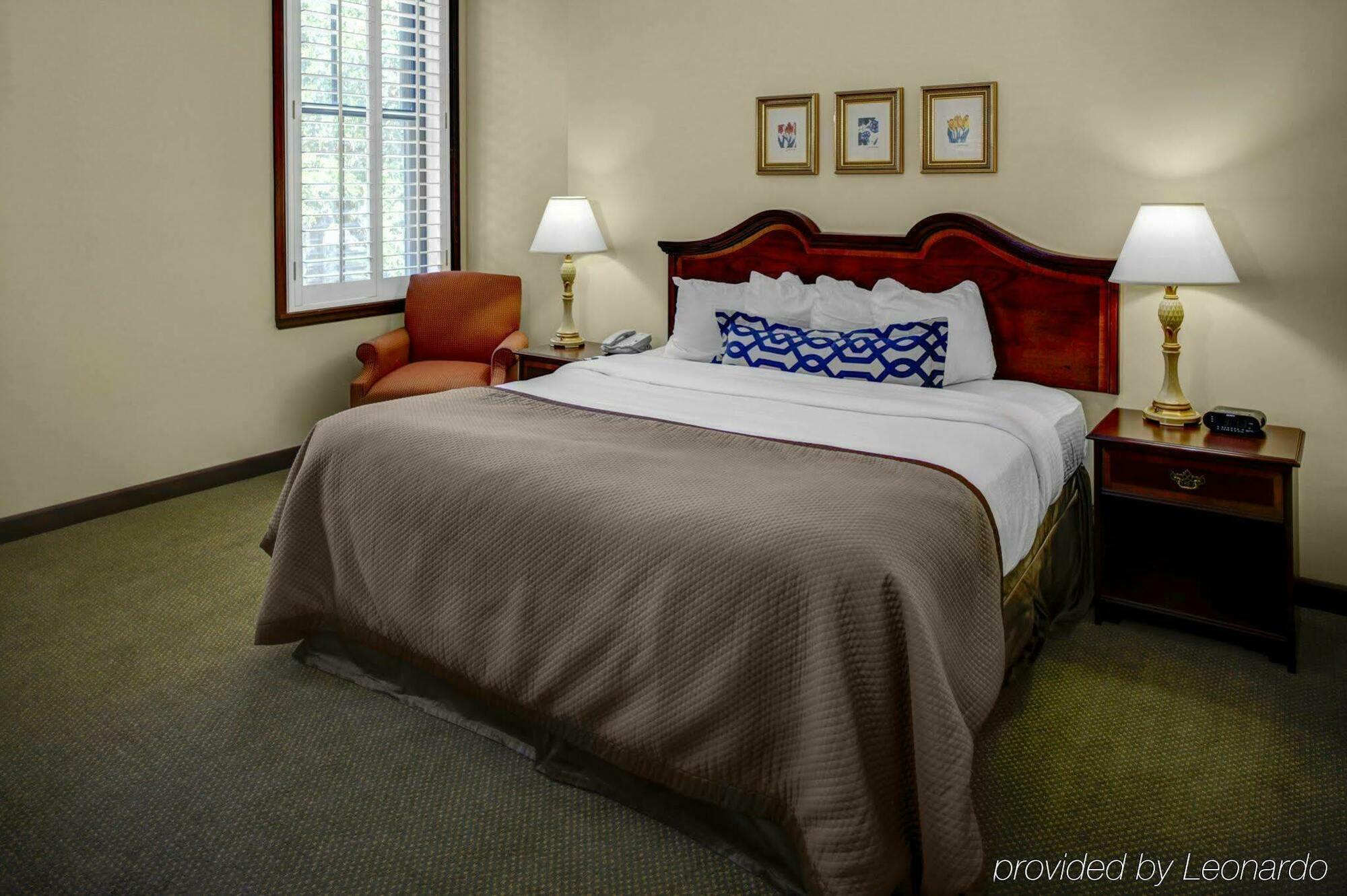 Staybridge Suites Savannah Historic District By Ihg Eksteriør billede